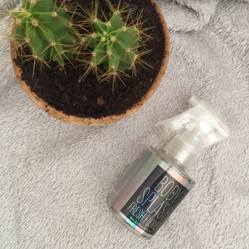 HM FRESH FLOWER BODY SPRAY